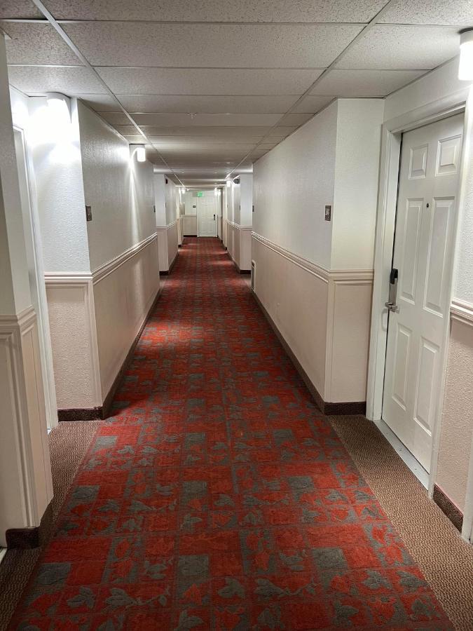 Oquirrh Mountain Inn Tooele Ngoại thất bức ảnh