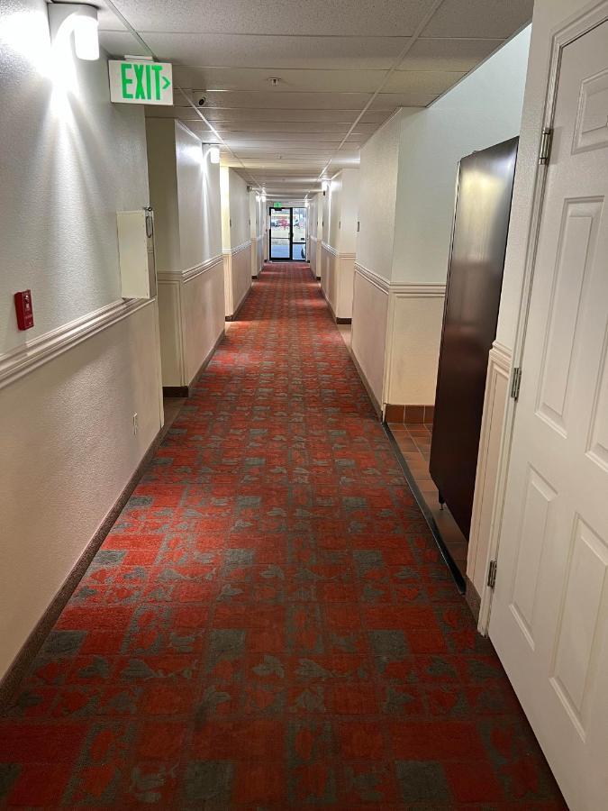 Oquirrh Mountain Inn Tooele Ngoại thất bức ảnh